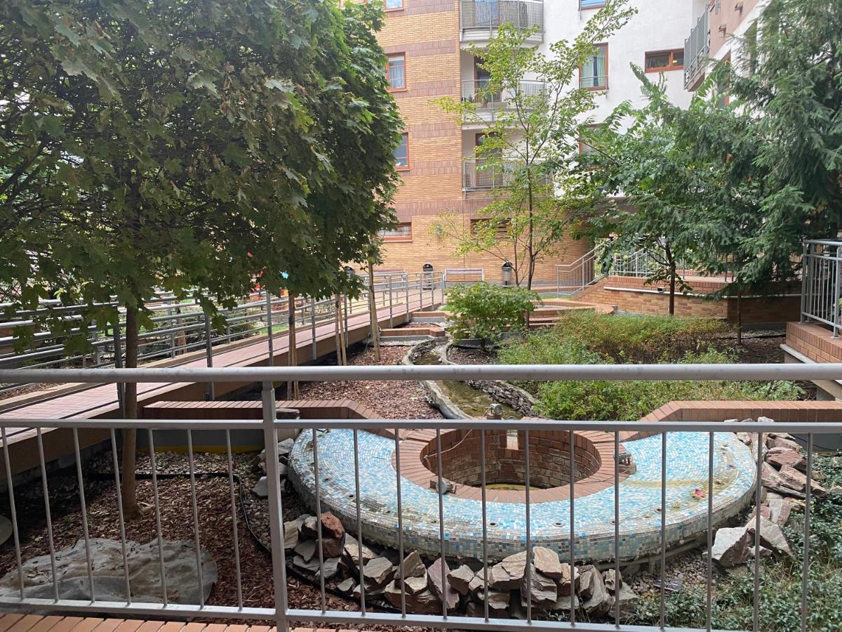 Apartment Komfortowy Na Florianskiej, Park Praski, Dw Wilenski,w Odleglosci Spaceru Od Starego Miasta, Milo Widziec Gosci Ze Zwierzetami